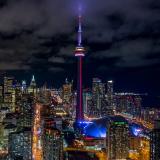 Die Skyline Torontos bei Nacht